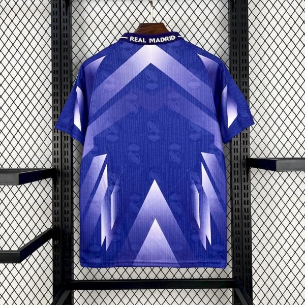 Real Madrid 1996/97 - Visita - Aficionado - Retro - Imagen 4